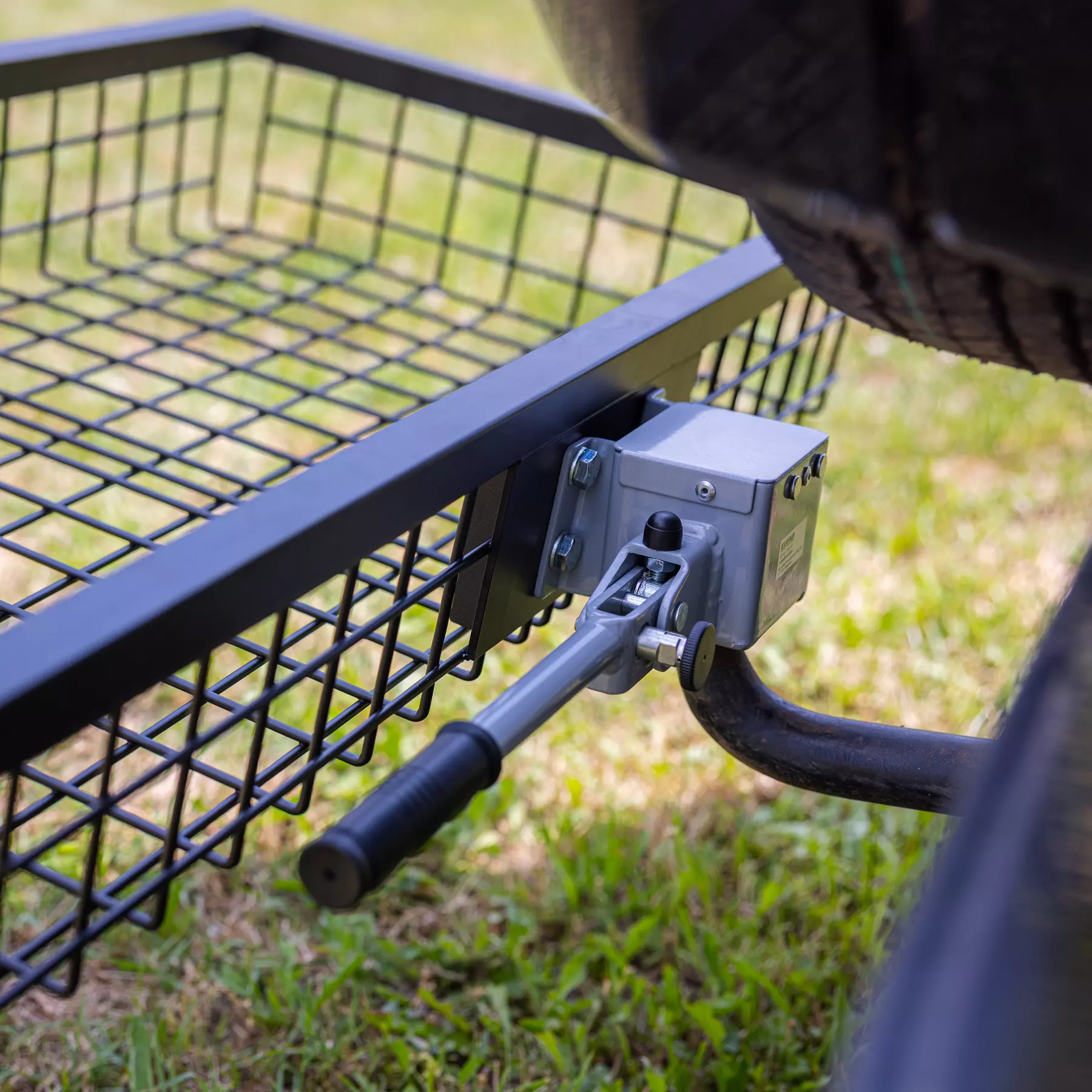 Heckträger 1020x530x165 mm beschichtet mit Schnellkupplung Heckträger 1020x530x165 mm beschichtet mit Schnellkupplung