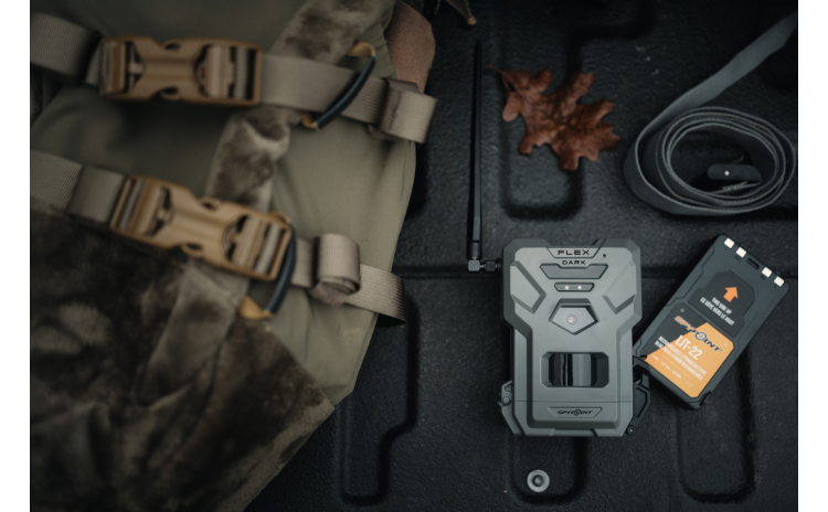 SPYPOINT FLEX-DARK Twin Pack + LIT-22 Twin-Pack SPYPOINT FLEX-DARK Twin Pack + LIT-22 Twin-Pack